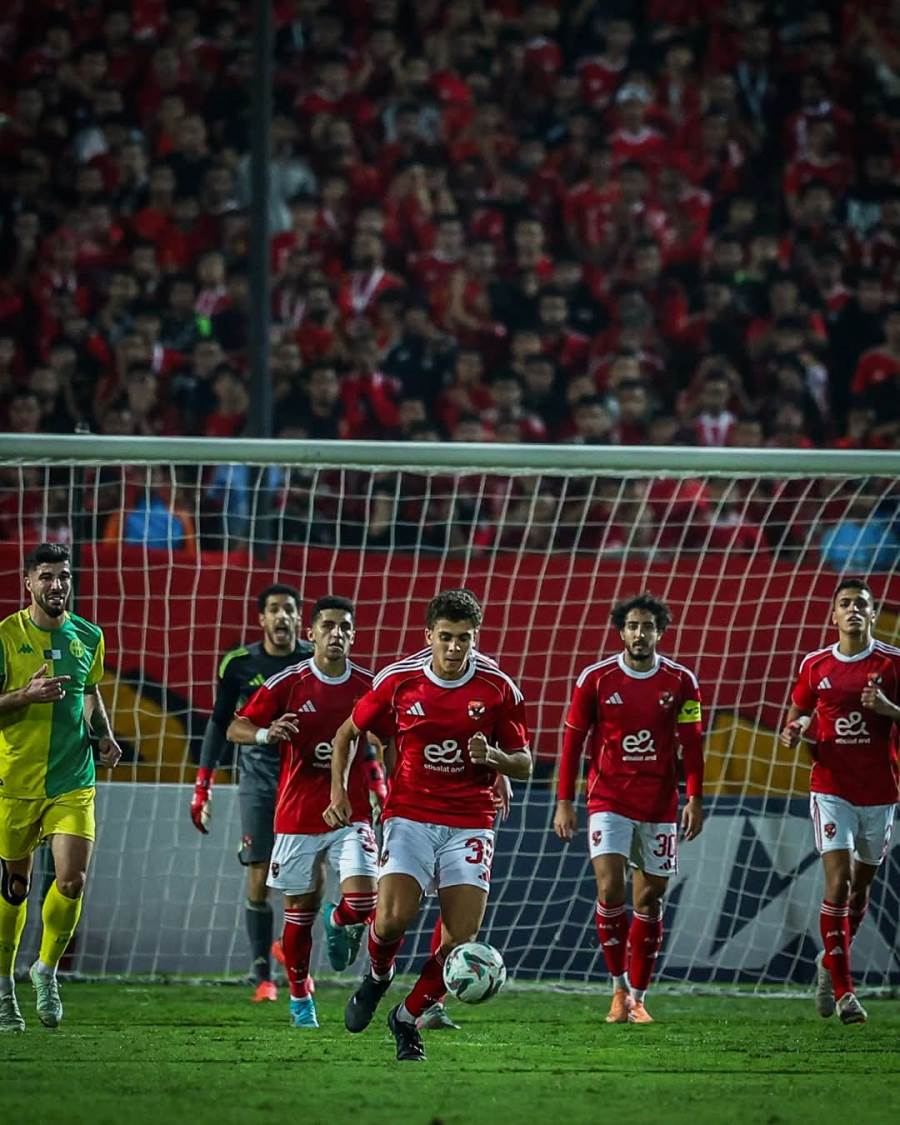 لاعبو الأهلي