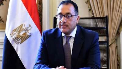 موجز الرابعة.. "الوزراء" يوافق على قانون تنظيم الشهر العقاري.. والبورصة تربح 5.7 مليار جنيه