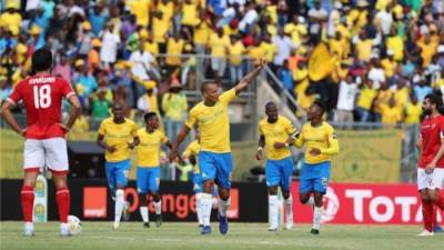 الأهلي بزيه التقليدي أمام صن داونز في دوري الأبطال 