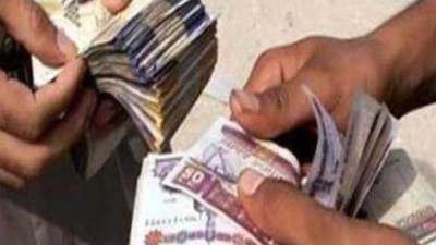 عاجل.. بالفيديو.. المرتشيان في قبضة مباحث الأموال العامة