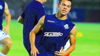 بيراميدز يرفض عروض الأهلي والزمالك ويتمسك بـ«دونجا»