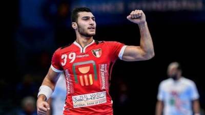 يد الأهلي يكثف مفاوضاته لضم درع الزمالك