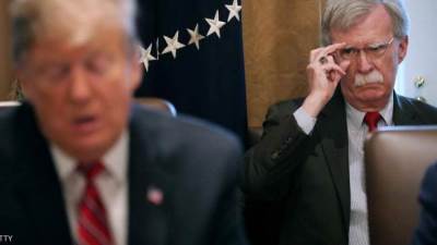 "كتاب الفضائح".. بولتون يكشف أول أسرار ترامب