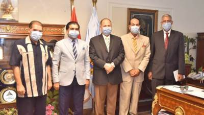 "سعد وسمير" يدشنان رياضة الميني فوتبول بمحافظة أسيوط