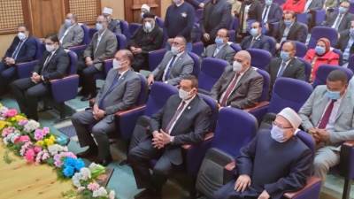 محافظ البحيرة ومفتي الجمهورية يشهدان ندوة بعنوان "معًا ضد الفساد" بدمنهور