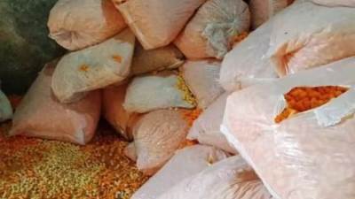 ضبط طن و225 كيلو مواد غذائية منتهية الصلاحية 