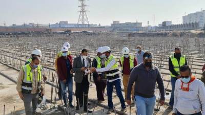 رئيس جامعة دمنهور يتفقد الأعمال الإنشائية بكلية الهندسة