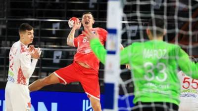 خبرات روسيا تتعادل مع طموح بيلاروسيا 32-32 في مونديال اليد