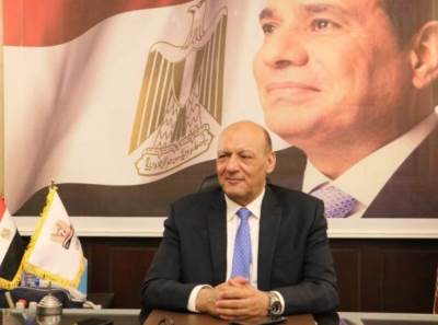 رئيس حزب "المصريين": رسائل السيسي بثت الأمل في نفوس المصريين