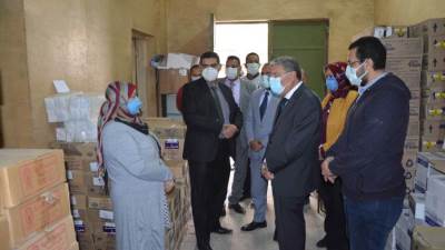 محافظ المنيا يتفقد المخزن الأقليمى للأدوية  للتأكد من توافر علاجات كورونا
