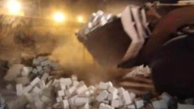 إزالة تعد علي الأراضي الزراعية لحالة بناء بدون ترخيص بسوهاج