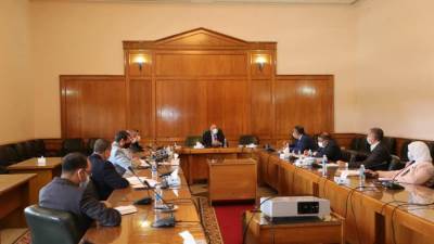 وزير الرى: الوزارة تبذل مجهودات ضخمة لتنفيذ المشروع القومى لتأهيل الترع