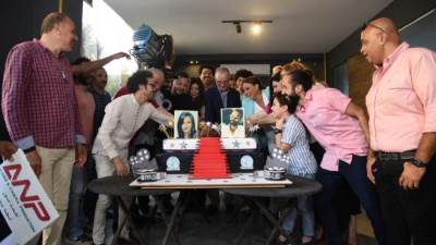 أبطال فيلم "معالي ماما" يحتفلون ببدء التصوير