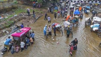 ارتفاع حصيلة قتلى الفيضانات والانهيارات الأرضية في الهند إلى 160 شخصا