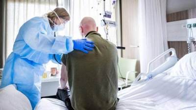 خبراء يابانيون ينصحون مرضى "كورونا" بفحص مستوى الأكسجين في الدم بشكل متكرر