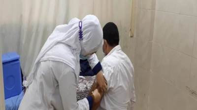 غدًا..تطعيم الطلاب والعاملين بجامعة سوهاج ضد "كورونا"