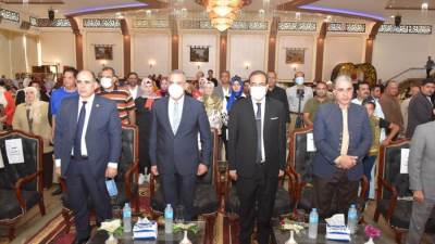 جامعة سوهاج تشارك في احتفالية تكريم أسر شهداء " كورونا "من الجيش الأبيض  