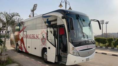 حافلة الزمالك تصل ستاد الدفاع الجوي لخوض ودية بيراميدز