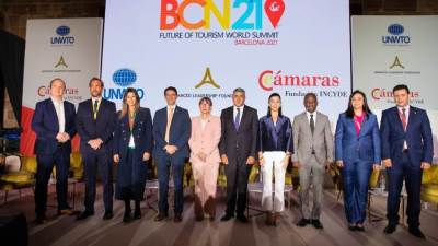 نائب وزير السياحة والآثار تشارك فى قمة "مستقبل السياحة العالمية فى إسبانيا"