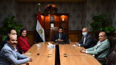 وزير الشباب يجتمع مع وكلاء الوزارة لمتابعة الانتهاء من نقل المهام ومتطلبات العمل بينهم