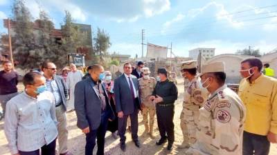 محافظ البحيرة ومساعد رئيس الأركان يتفقدان الأعمال الجارى تنفيذها بقرى "حياة كريمة"