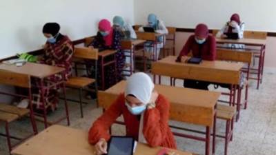 تعرف على حقيقة إجراء امتحانات الصفين الأول والثاني الثانوي من المنزل