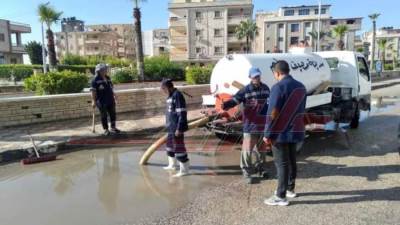استمرار رفع مياه الأمطار من شوارع مدينة مصيف بلطيم بكفر الشيخ