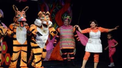 "فركش لما يكش" يعود من جديد على مسرح العرائس ..غدا