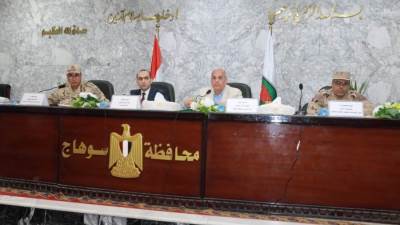 نائب محافظ سوهاج يترأس اجتماع متابعة الموقف التنفيذي لمشروعات "حياة كريمة" 