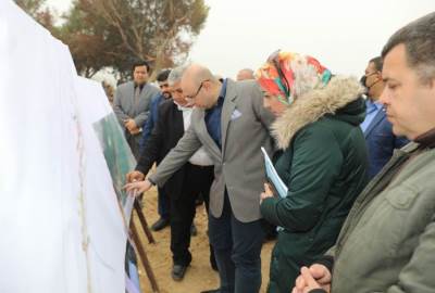 محافظ بنى سويف يتفقد موقع إنشاء مرسى سياحي شرق النيل