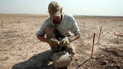 العراق يعلن تطهير 53% من المساحات الملوثة بالألغام والمخلفات الحربية في البلاد