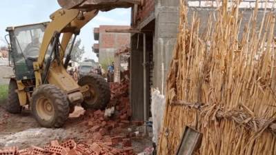 مراكز المنيا تواصل إزالة التعديات على الأراضي الزراعية وأملاك الدولة ضمن الموجة 19