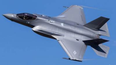 ألمانيا ترغب في شراء 35 طائرة مقاتلة أمريكية من طراز "إف-35" و15 أخرى من "تايفون"