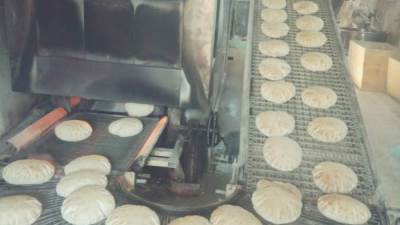 ضبط ٣ مخابز تصرفوا في ٥٥٠ شيكارة دقيق بالبيع بالسوق السوداء بالبحيرة