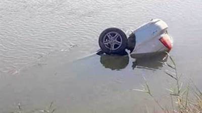 إصابة 5 أشخاص إثر انقلاب سيارة بترعة في بنها