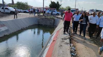 نائب محافظ البحيرة تتفقد مشروع تبطين ترعة أبيا بالدلنجات