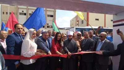 نائب محافظ البحيرة ومستشار رئيس الجمهورية يفتتحان معرض دمنهور الدولي للكتاب