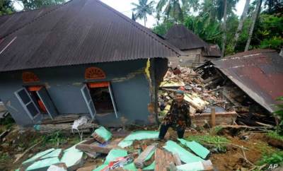 إندونيسيا... زلزال بقوة 6.7 درجة يضرب جزيرة سومطرة