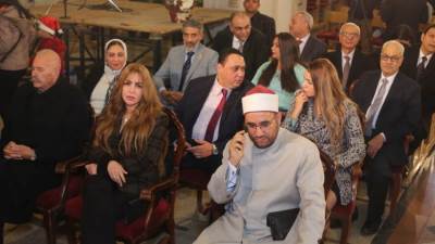 جيهان مديح وقيادات حزب مصر أكتوبر يقدمون التهاني بكنيسة العذراء الكاثوليك