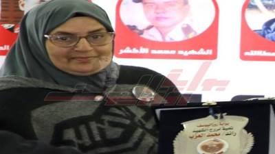 والدة الشهيد محمد عادل عزب: "ابني كان بيحلم من صغره يكون ضابط وربنا اختاره"