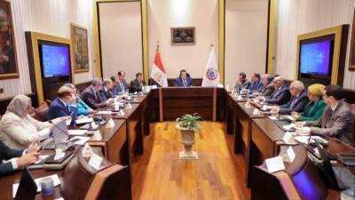 وزير الصحة يوجه بإعداد دراسة متكاملة لتطوير منظومة التعليم الفني الصحي