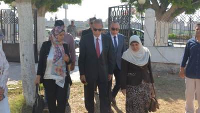 محافظ القليوبية يدشن مبادرة "100 يوم صحة" بالقافلة المتنقلة ببنها