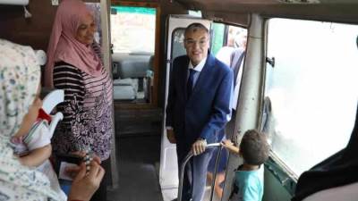 محافظ المنيا يتابع أقسام الطوارئ بالمستشفيات وخدمات مبادرة 100 يوم صحة خلال العيد