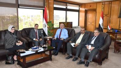 رئيس جامعة القناة يستقبل لجنة المجلس الأعلى للجامعات لمتابعة سير اختبارات القدرات