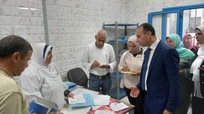 وكيل وزارة الصحة بالبحيرة يتفقد العمل بمركز صحة الأسرة بالأبعادية