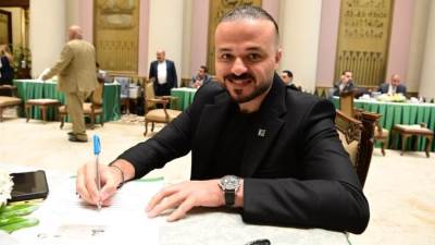 الجارحي يوقع نموذج التزكية بالبرلمان لترشيح الرئيس السيسي لفترة رئاسية جديدة