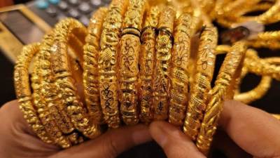 عاجل| فتاوى فقهية.. حكم رد الشبكة للزوج عند رفع دعوى الخلع "إنفوجراف"