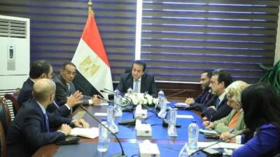 وزير الصحة يجتمع مع شركة إماراتية لبحث سبل التعاون