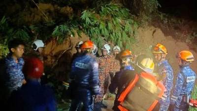 ارتفاع عدد قتلى انهيار أرضي في مرتفعات كاميرون بماليزيا إلى 3 أشخاص