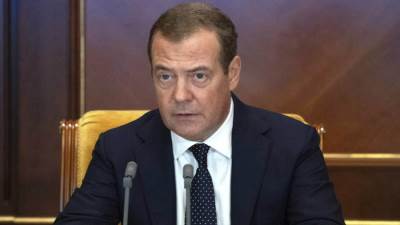 عاجل..رئيس مجلس الأمن الروسي: ماكرون ألغى زيارته إلى كييف لتخوفه من "محاولة اغتيال"